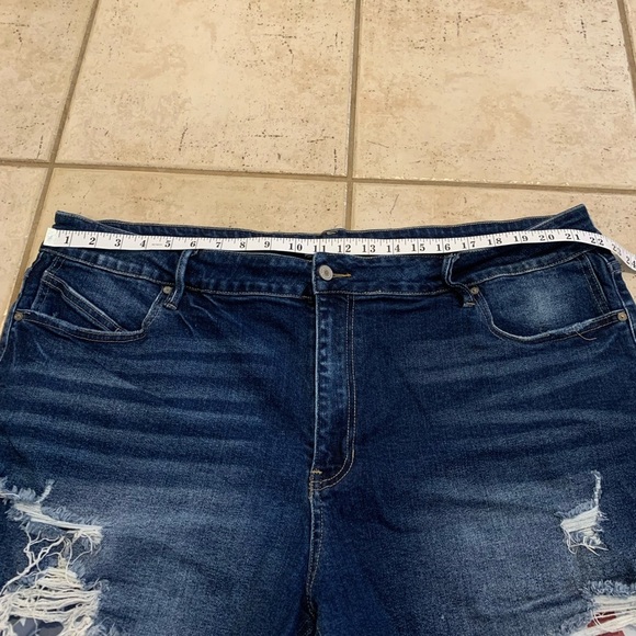 KanCan Exclusively for Maurices American Flag Distressed Denim Shorts Size 24 - Picture 3 of 8
